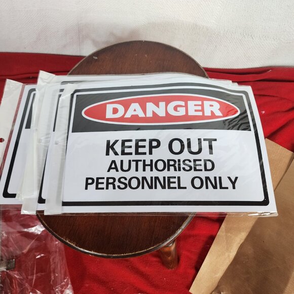 Heavy Poly 11.7"x7.8" Danger Keep Out Authorised Personnel Only Safety Signs 6pk - Picture 16 of 16
